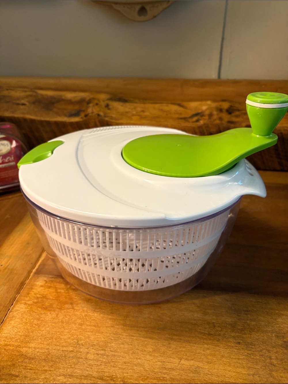 Salad Spinner with Green Handle
